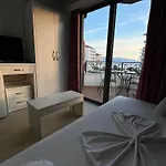 Prive 4*