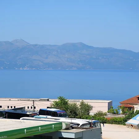 Prive 4*